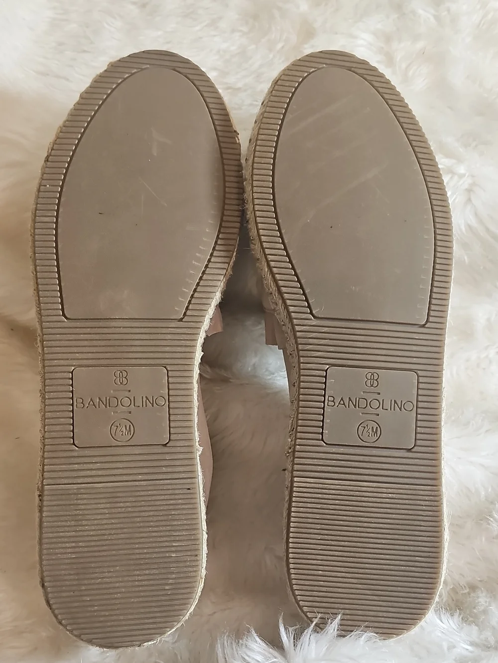 Bandolino Beige Suede Leather Ruffle Espadrille Flats Size 7.5M NWOT